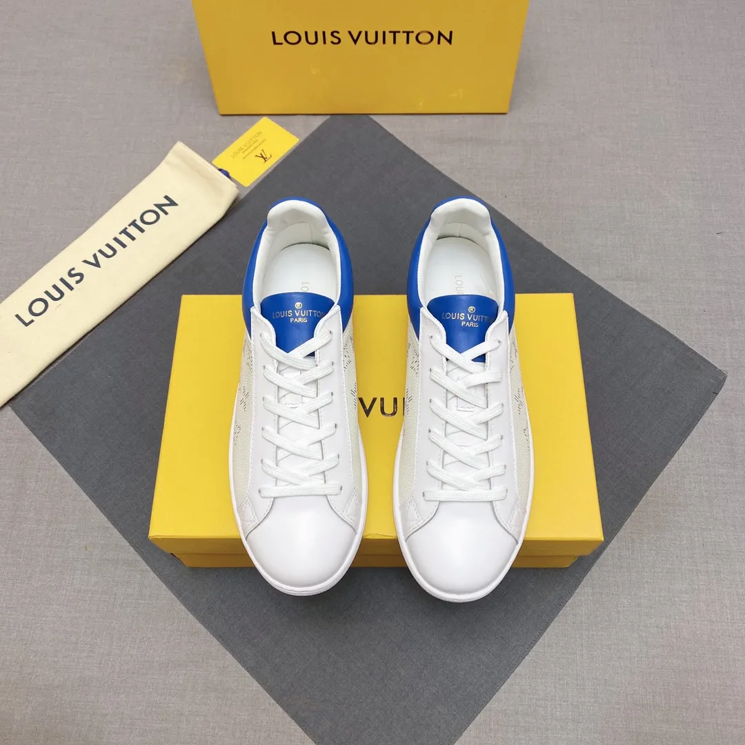 p360 🙏LV men's shoes official website has launched the latest 1:1 copy, synchronized with Hong Kong counters, and on the same catwalk; all "🍡🍡, the rubber outsole is non-slip and wear-resistant; the fabric is made of first-layer cowhide and 3D printing, sheepskin lining, comfortable to wear, attractive style, fine workmanship, with simple and neat shoe last JP, showing the boldness and toughness of men, multiple colors available Code numbers 38 to 44, 45 to 46 can be customized. No. 019